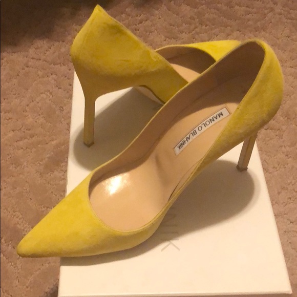 Manolo Blahnik Shoes - Manolo Blahnik suede pumps. Great condition